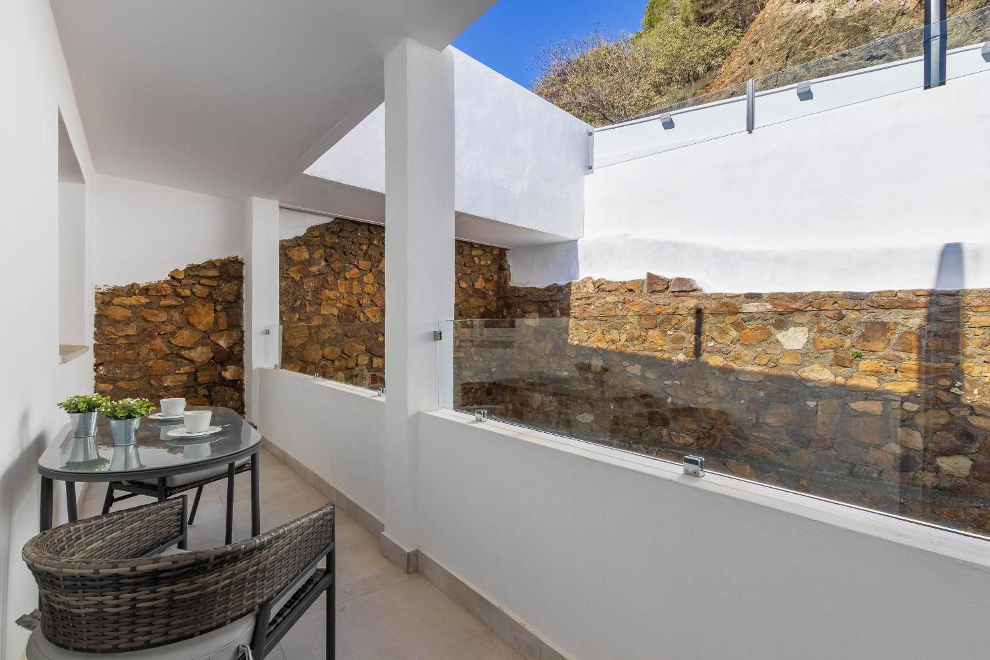 Caminito Rey & Banderas Spa Relax Карратрака Экстерьер фото