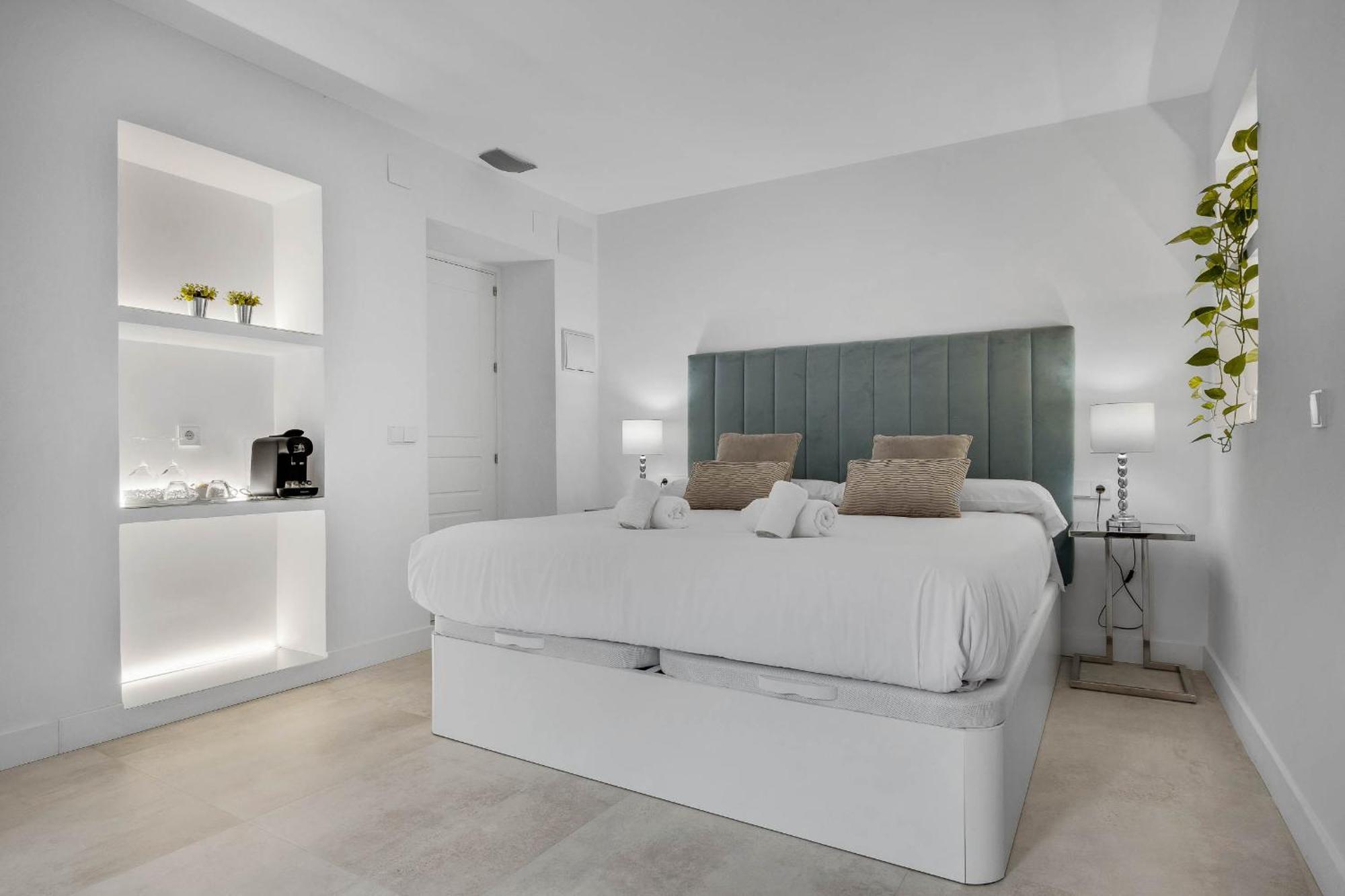 Caminito Rey & Banderas Spa Relax Карратрака Экстерьер фото