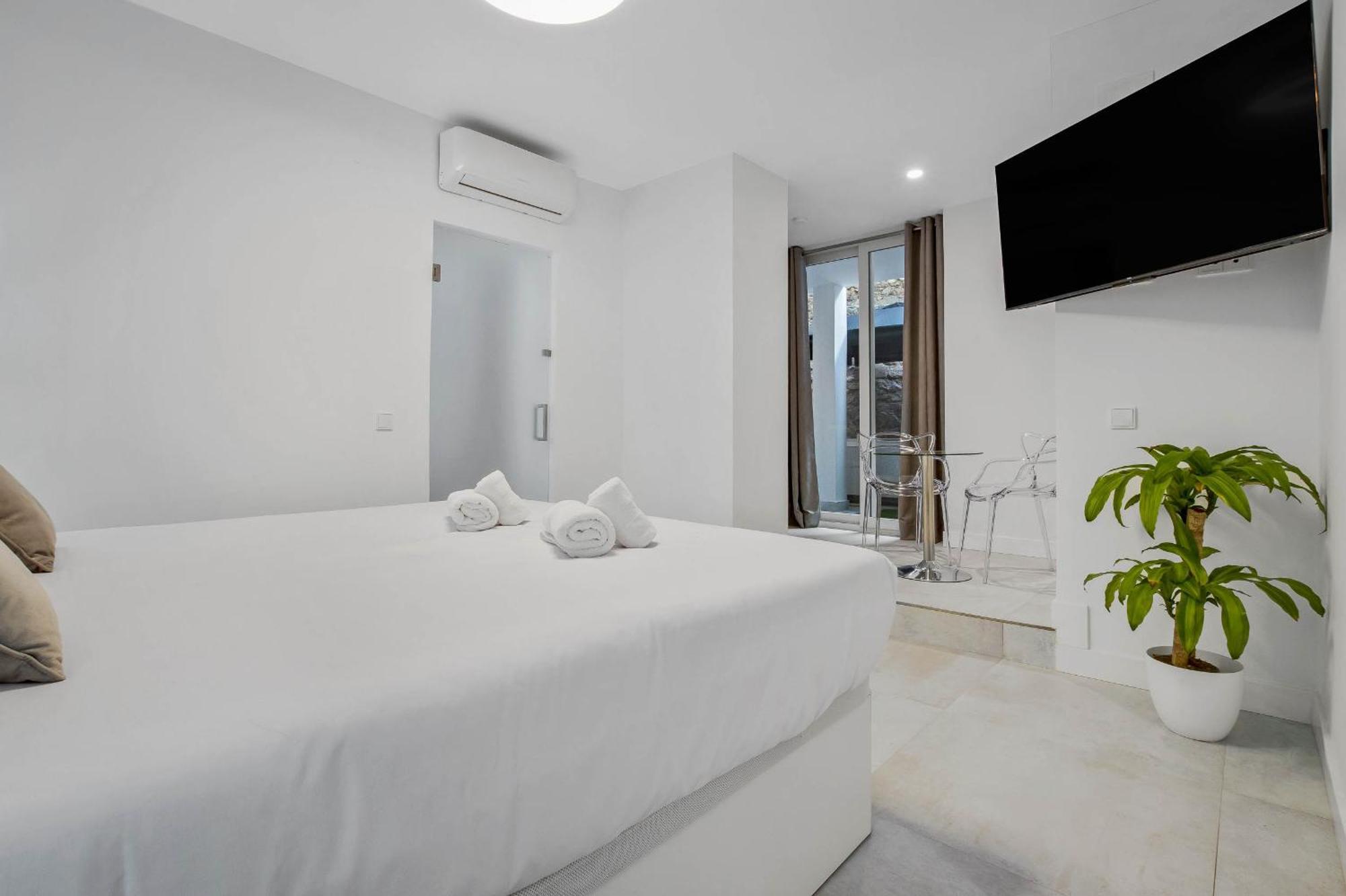 Caminito Rey & Banderas Spa Relax Карратрака Экстерьер фото