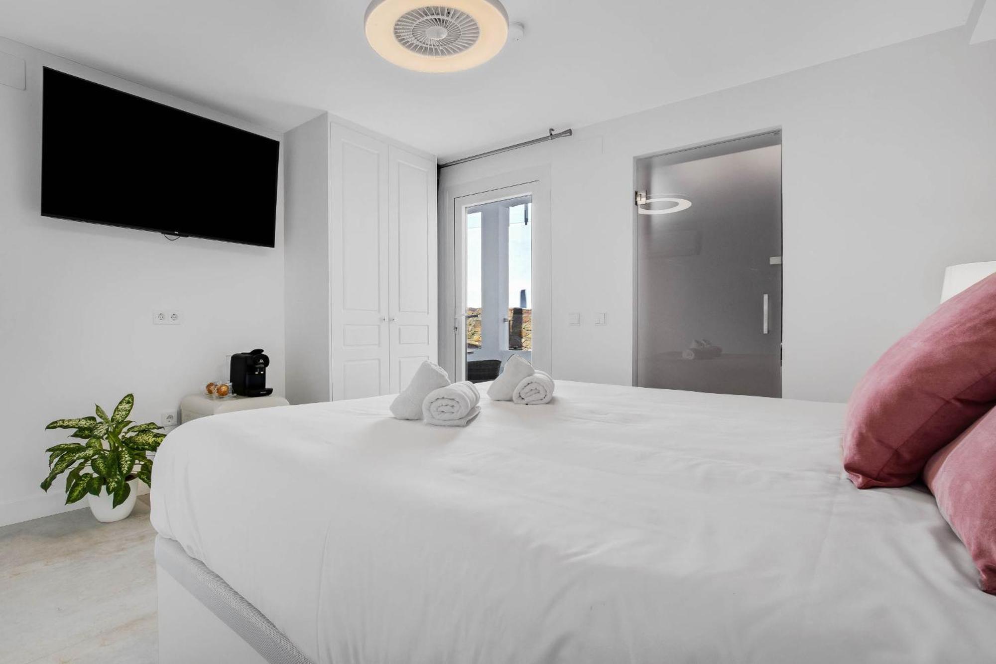 Caminito Rey & Banderas Spa Relax Карратрака Экстерьер фото