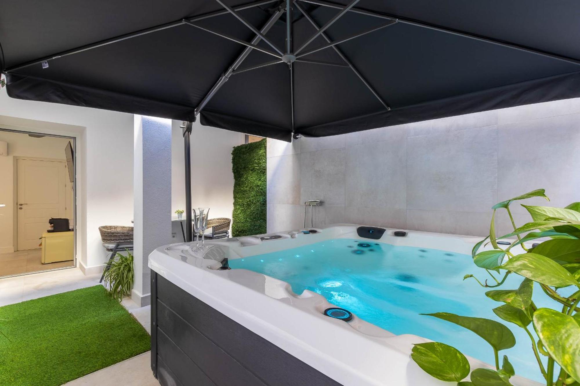 Caminito Rey & Banderas Spa Relax Карратрака Экстерьер фото