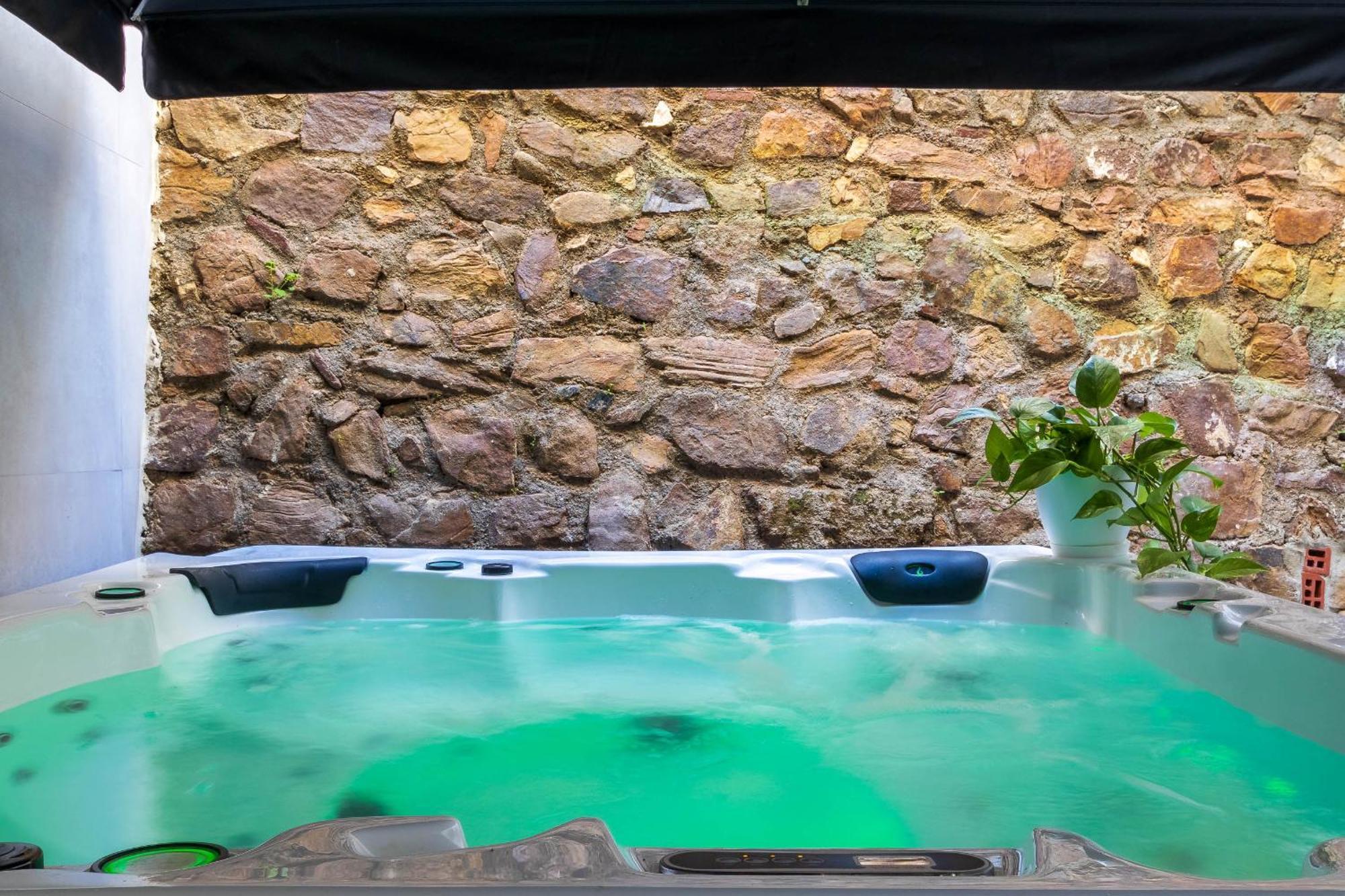 Caminito Rey & Banderas Spa Relax Карратрака Экстерьер фото